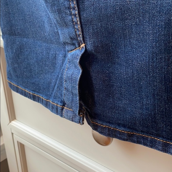 Tommy Hilfiger denim skirt - Picture 5 of 5